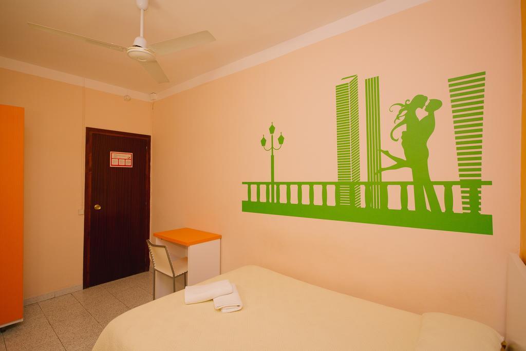 Pension Norma Barcelona Buitenkant foto