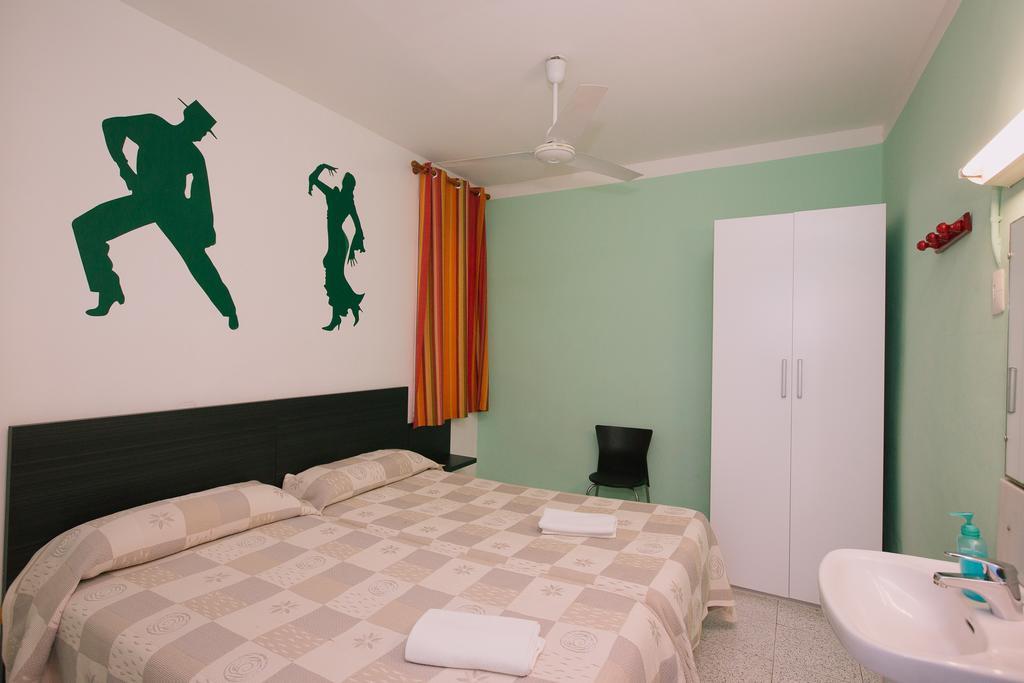 Pension Norma Barcelona Buitenkant foto